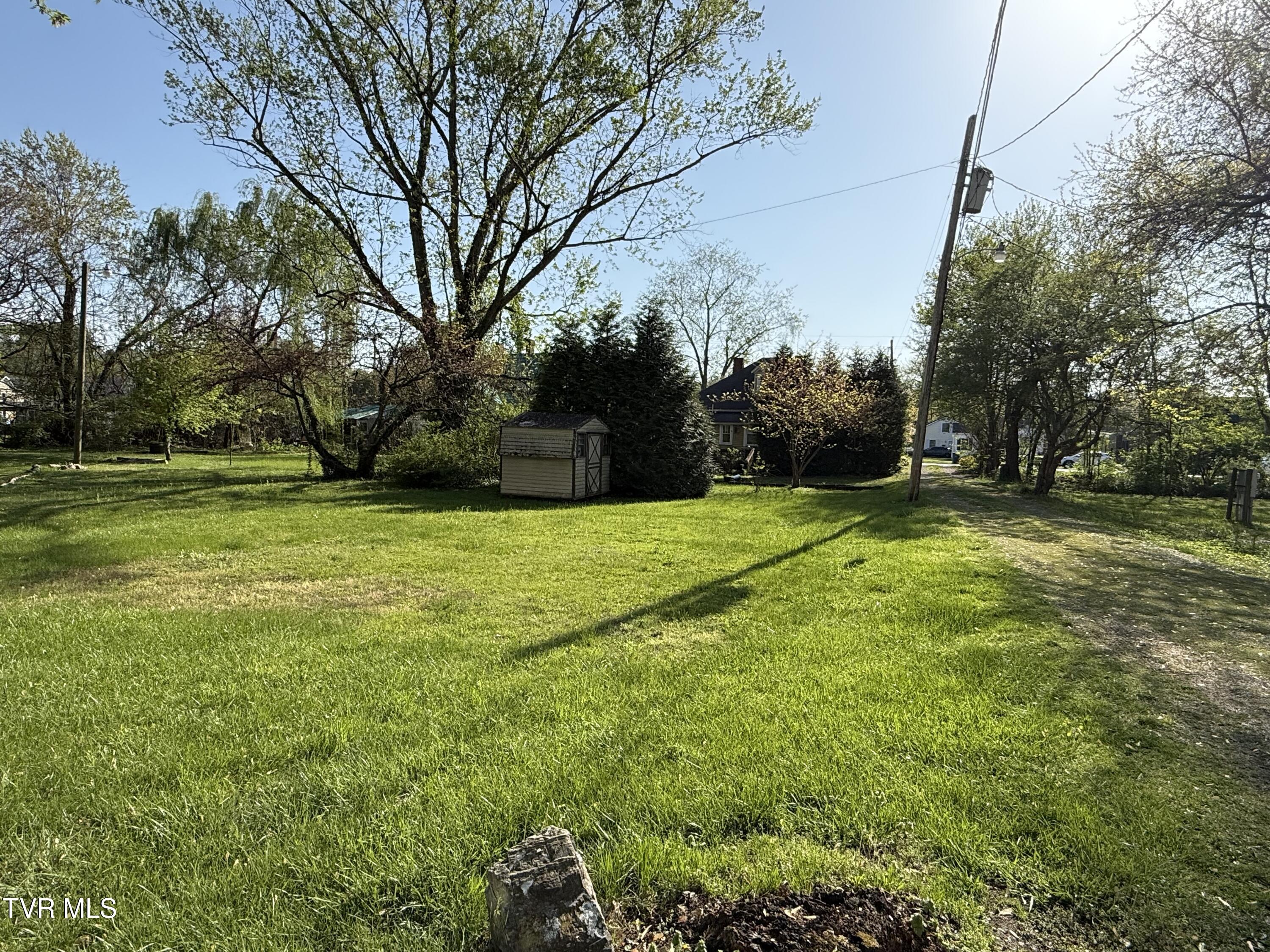 214 Sycamore Street, Elizabethton, Tennessee image 6