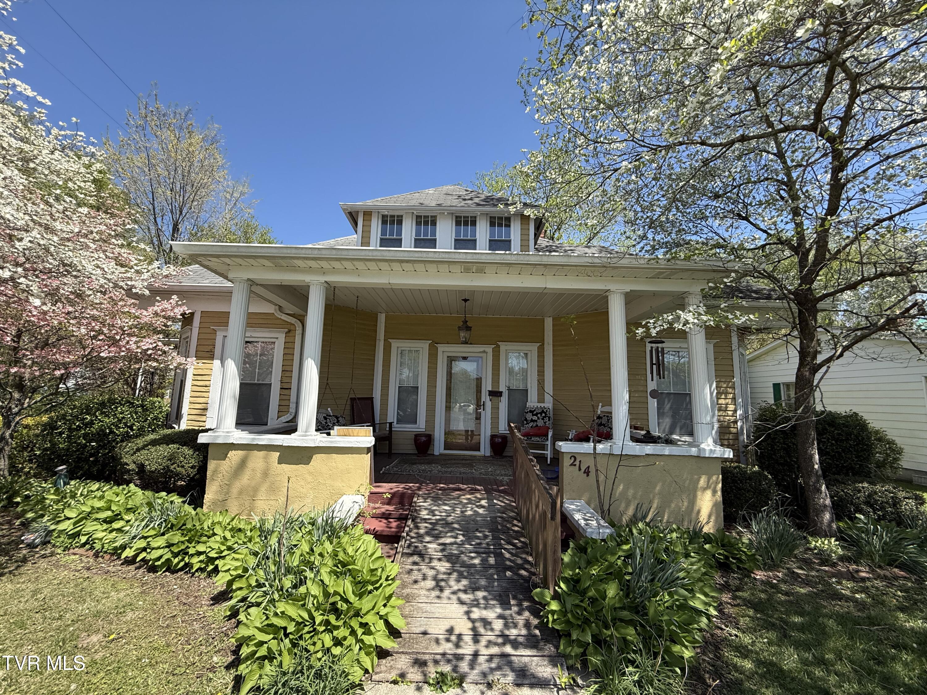 214 Sycamore Street, Elizabethton, Tennessee image 2