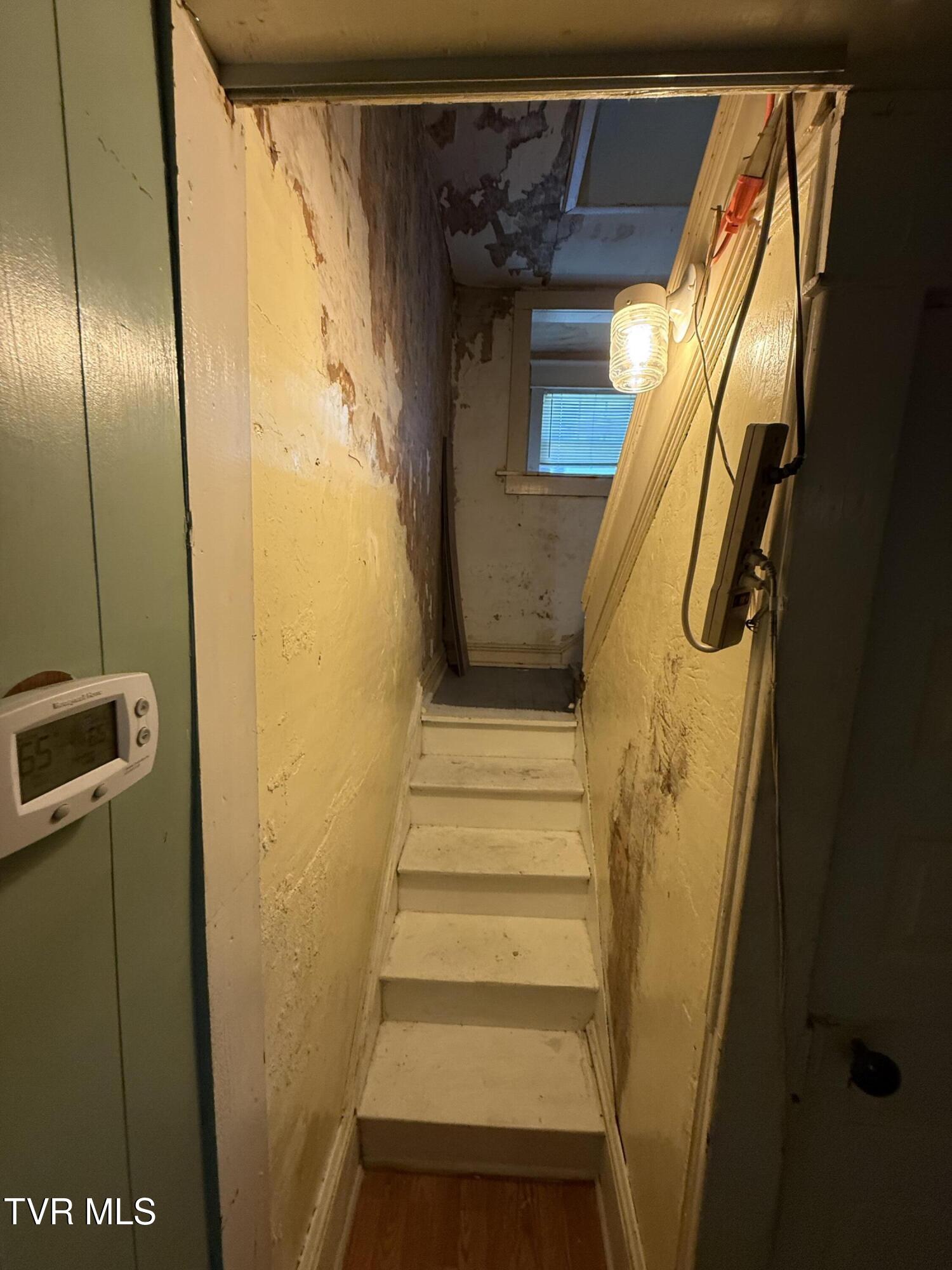 214 Sycamore Street, Elizabethton, Tennessee image 32