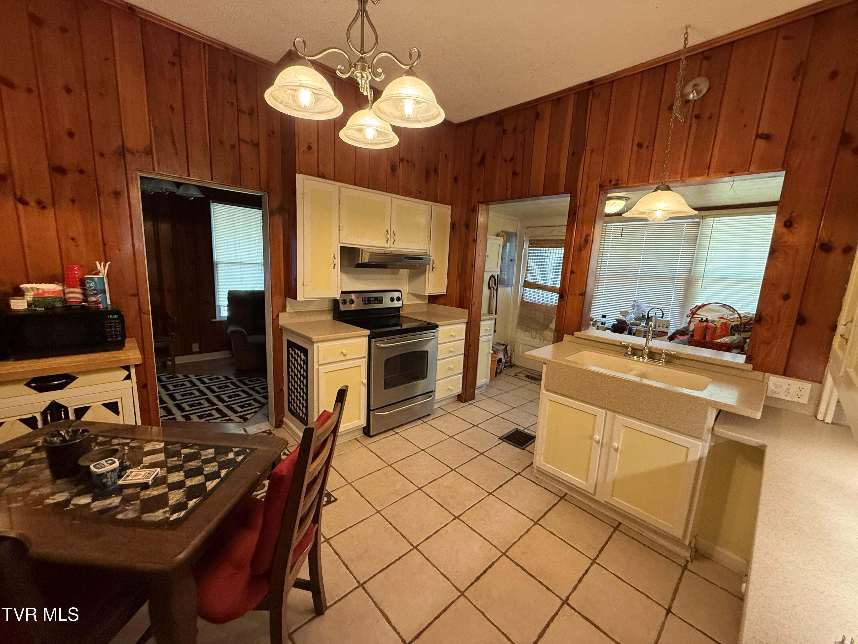 214 Sycamore Street, Elizabethton, Tennessee image 17