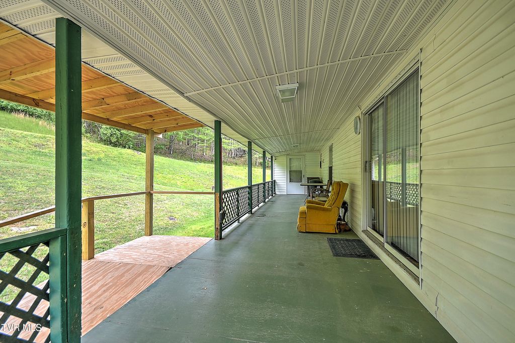 Photo of 903 Flatwoods Road, Coeburn, VA 24230 (MLS # 9994613)