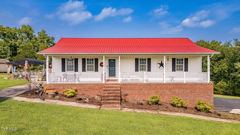 Photo of 161 Phipps Street, Surgoinsville, TN 37873 (MLS # 9999865)