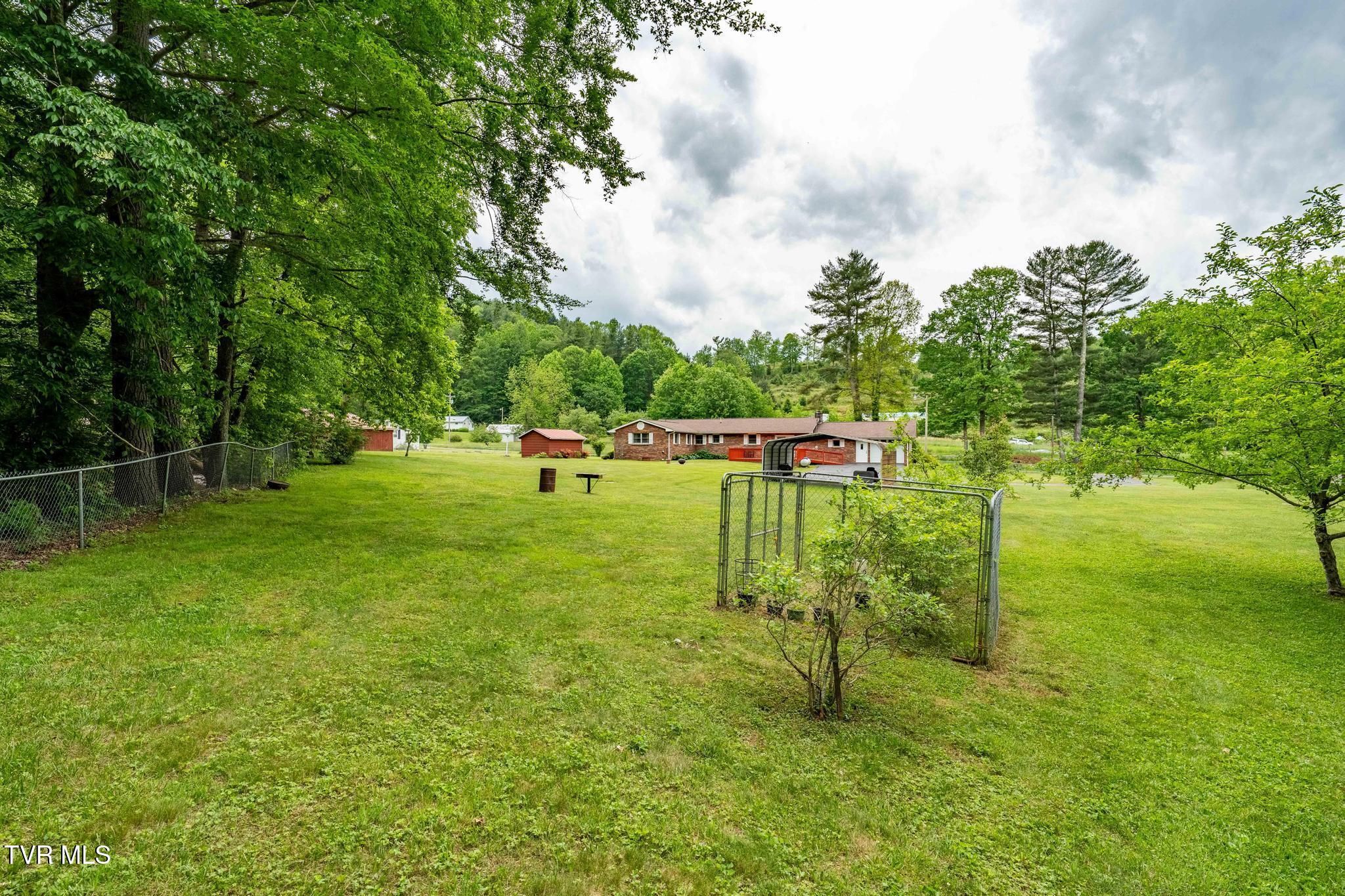 1867 Gentry Creek Road, Laurel Bloomery, Tennessee image 37
