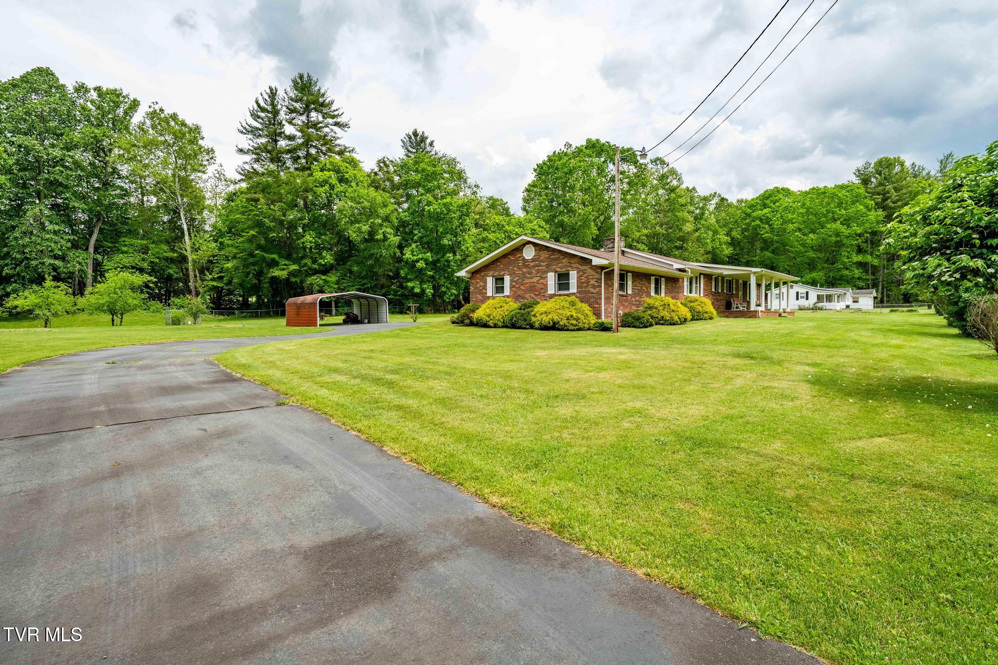 1867 Gentry Creek Road, Laurel Bloomery, Tennessee image 12