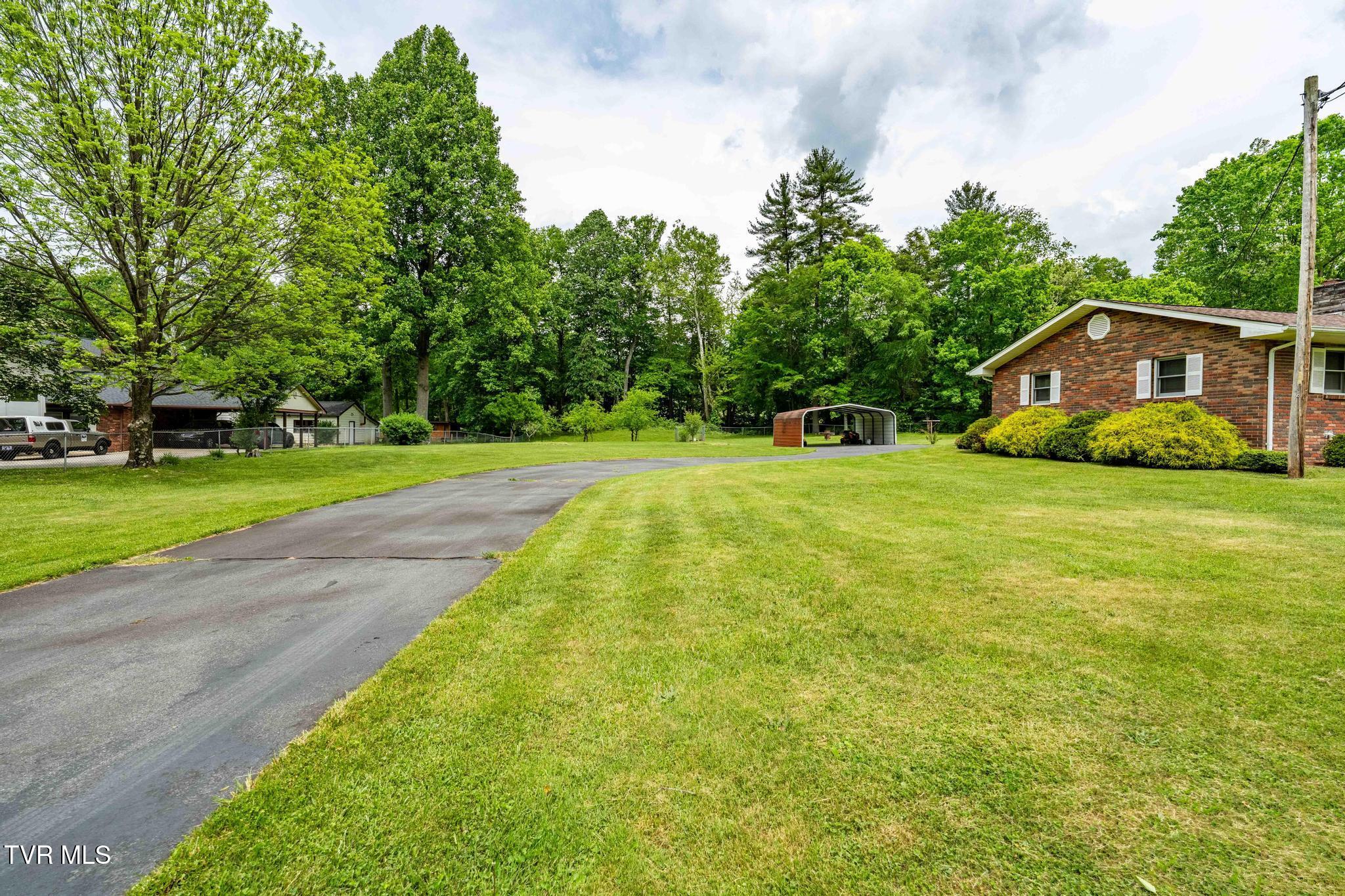 1867 Gentry Creek Road, Laurel Bloomery, Tennessee image 13
