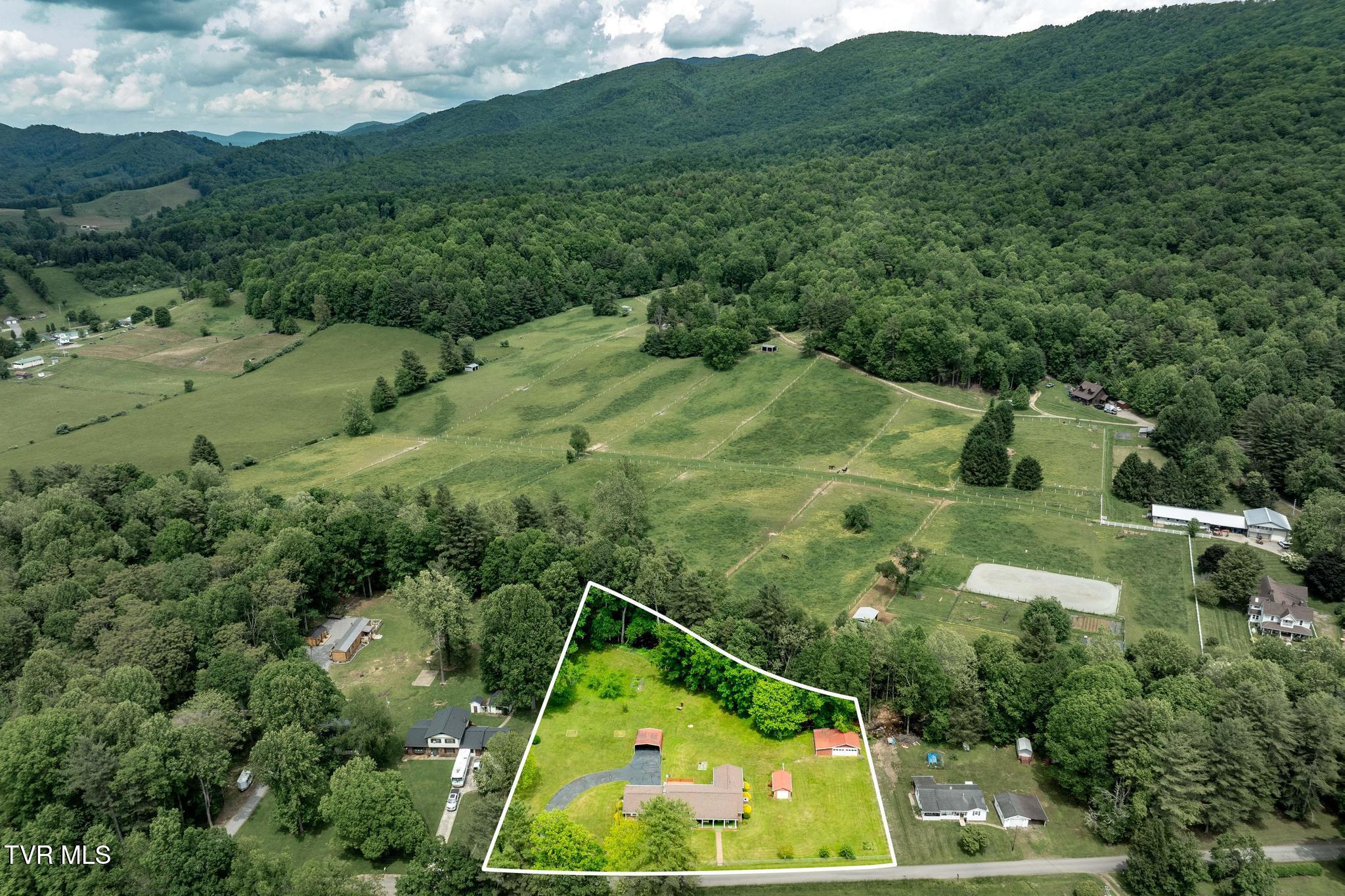 1867 Gentry Creek Road, Laurel Bloomery, Tennessee image 50