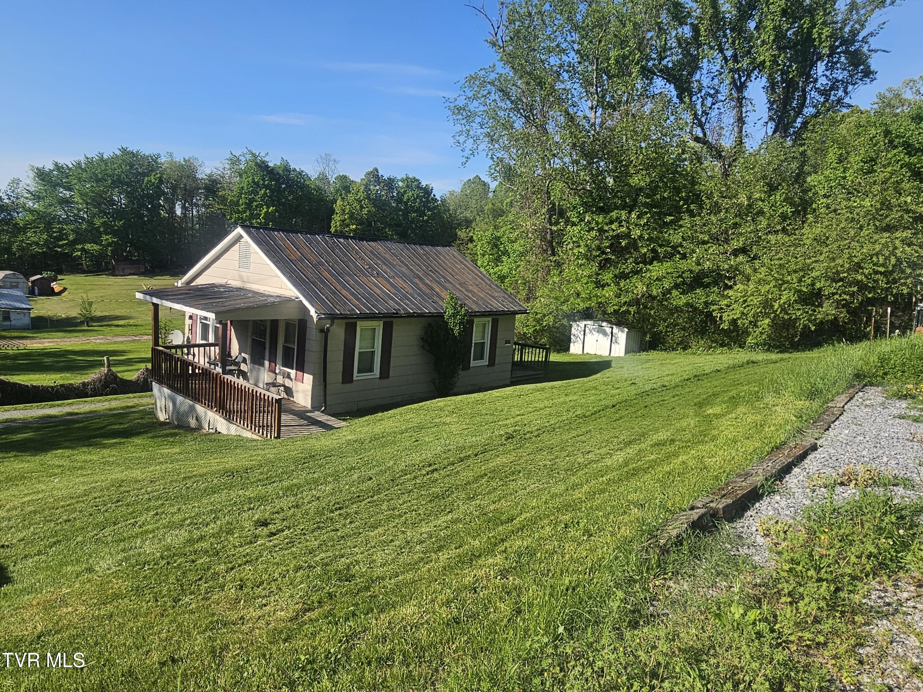 406 Banks Street, Greeneville, Tennessee image 4