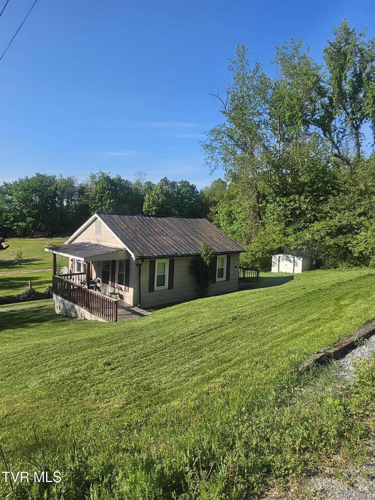 406 Banks Street, Greeneville, Tennessee image 3