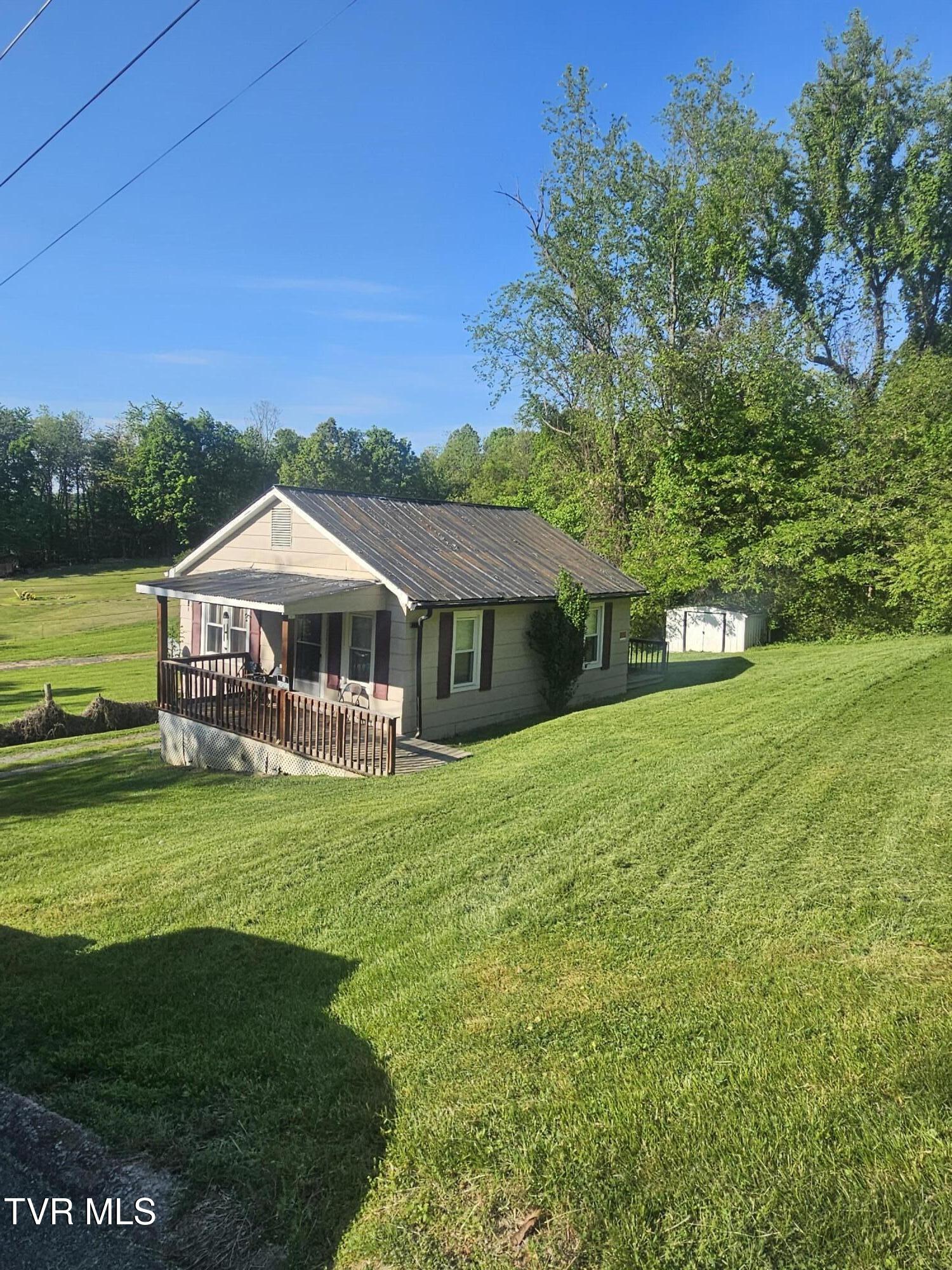 406 Banks Street, Greeneville, Tennessee image 2