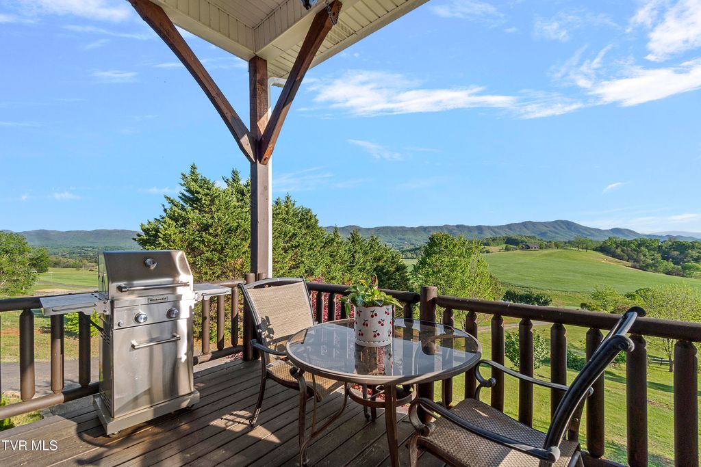 Photo of 3706 Salem Rd Rd, Parrottsville, TN 37843 (MLS # 9988392)