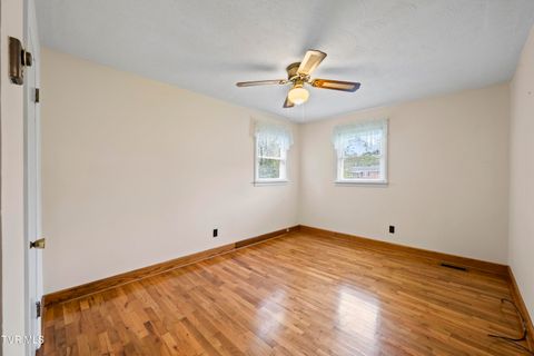 Tiny photo for 210 Circle Road, Bristol, TN 37620 (MLS # 9986433)