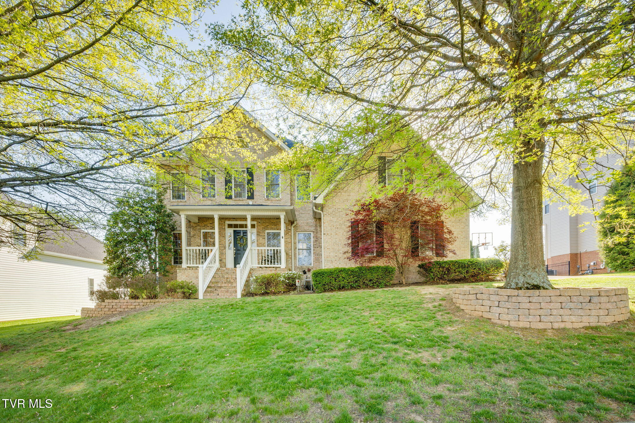 105 Emerald Chase Circle, Johnson City, Tennessee image 2
