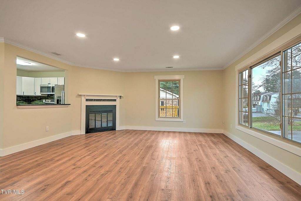 Photo of 163 Valley View Drive, Abingdon, VA 24210 (MLS # 9988763)