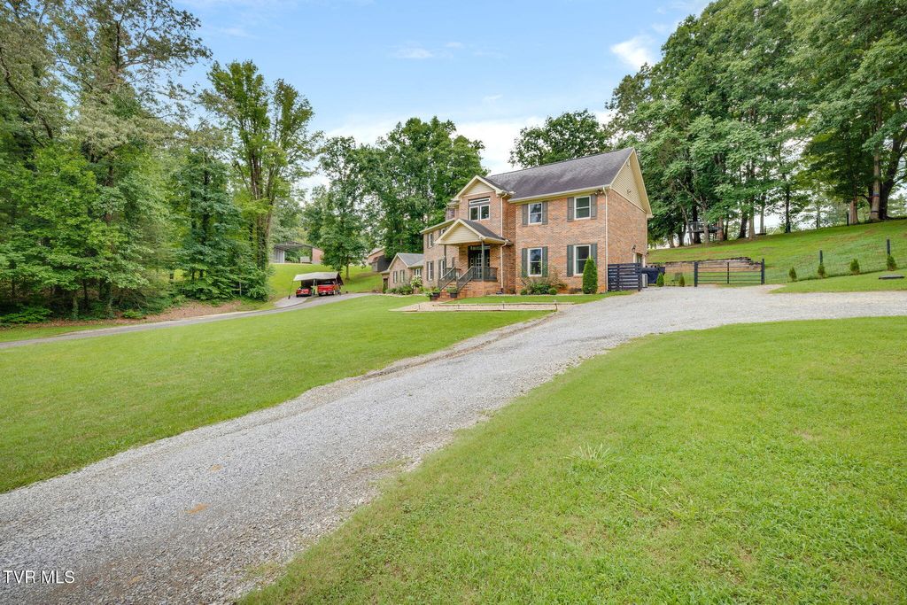 Photo of 45 Link Hills Circle, Greeneville, TN 37743 (MLS # 9998694)