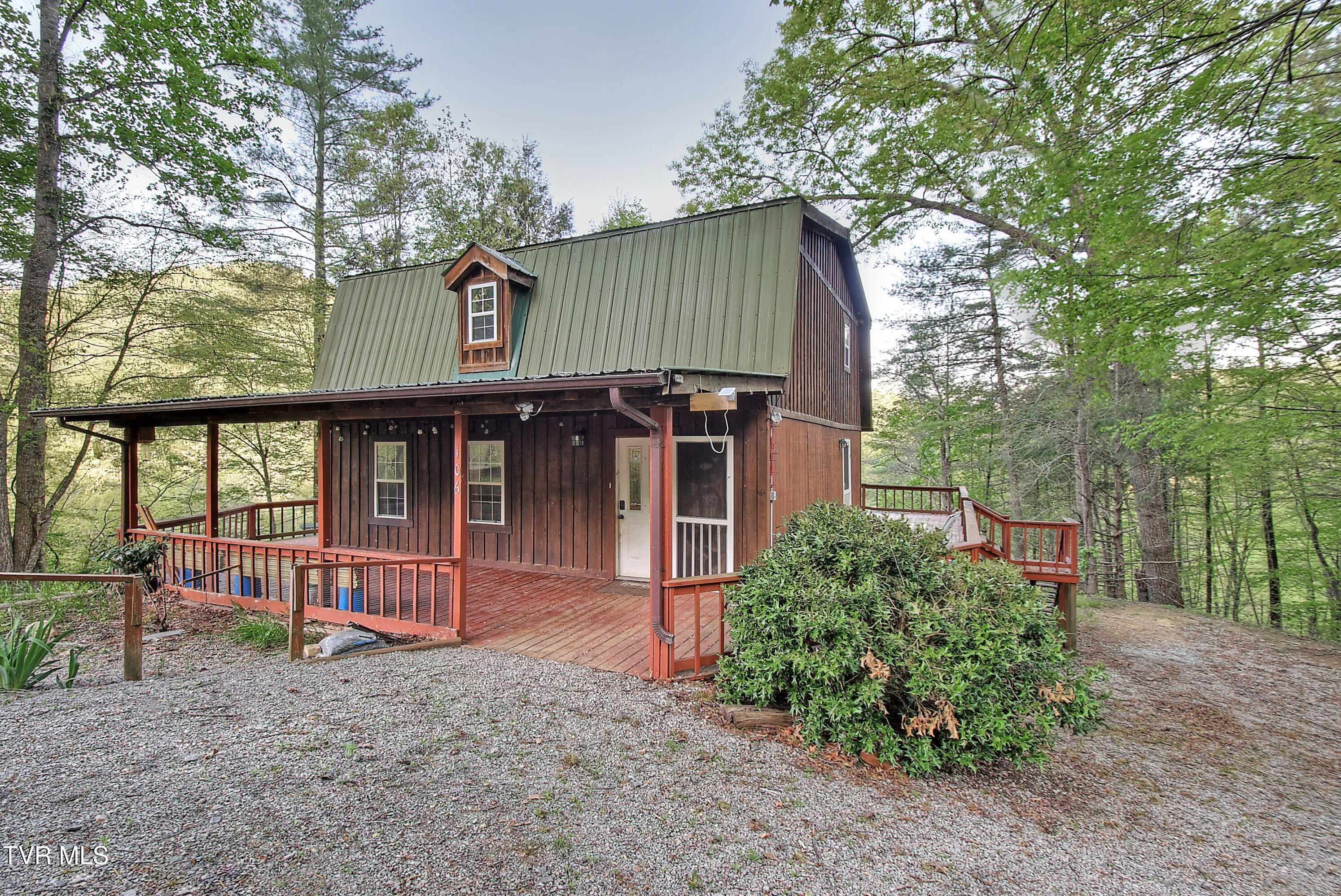 106 Chandler Cove Road, Erwin, Tennessee image 5