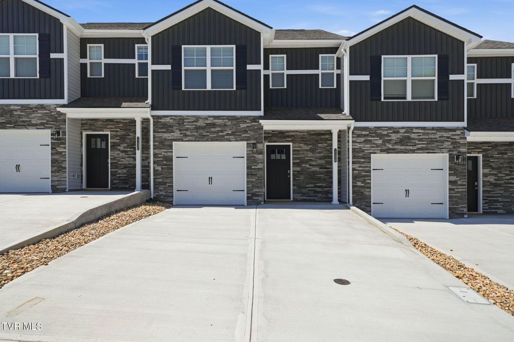 Photo of 1126 Wenna Way Way, Kingsport, TN 37664 (MLS # 9987755)