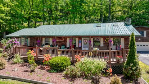 Photo of 1263 Harbin Hill Road, Mountain City, TN 37683 (MLS # 9995131)