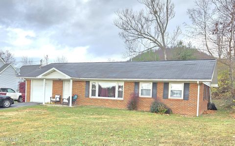 Photo of 1914 Oakland Avenue, Johnson City, TN 37601 (MLS # 9988676)