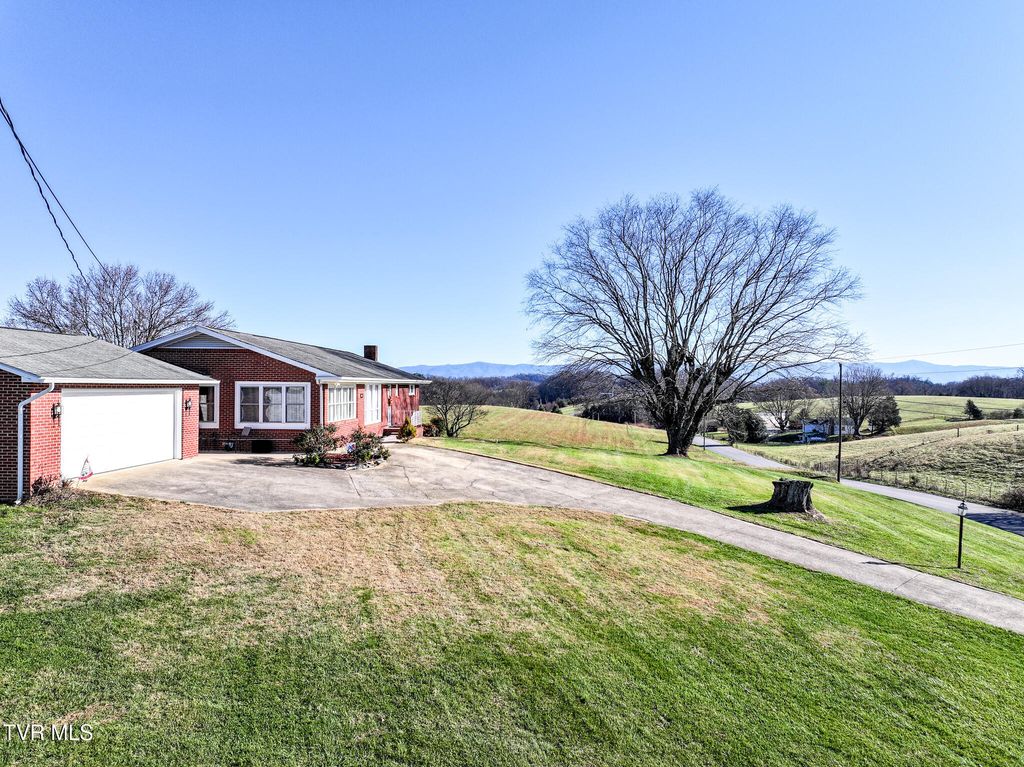 Photo of 440 Walkertown Road, Afton, TN 37616 (MLS # 9988832)