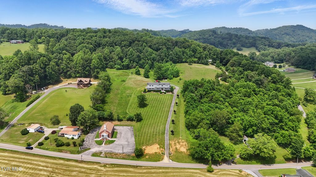 Photo of 4296 Bloomingdale Road, Kingsport, TN 37660 (MLS # 9987965)