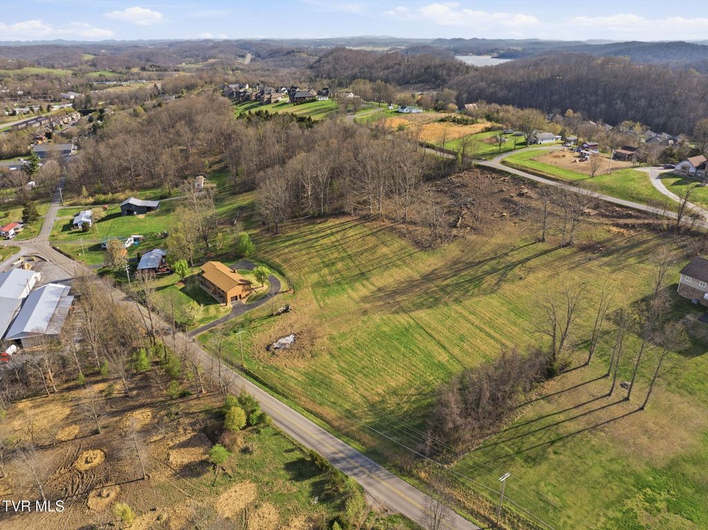 Photo of 2 Cedar Creek Road, Johnson City, TN 37615 (MLS # 9992947)