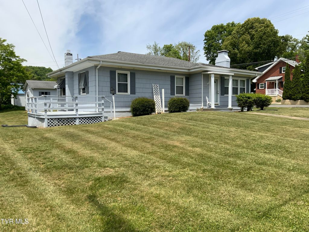 Photo of 1300 Holston Drive, Bristol, TN 37620 (MLS # 9994948)