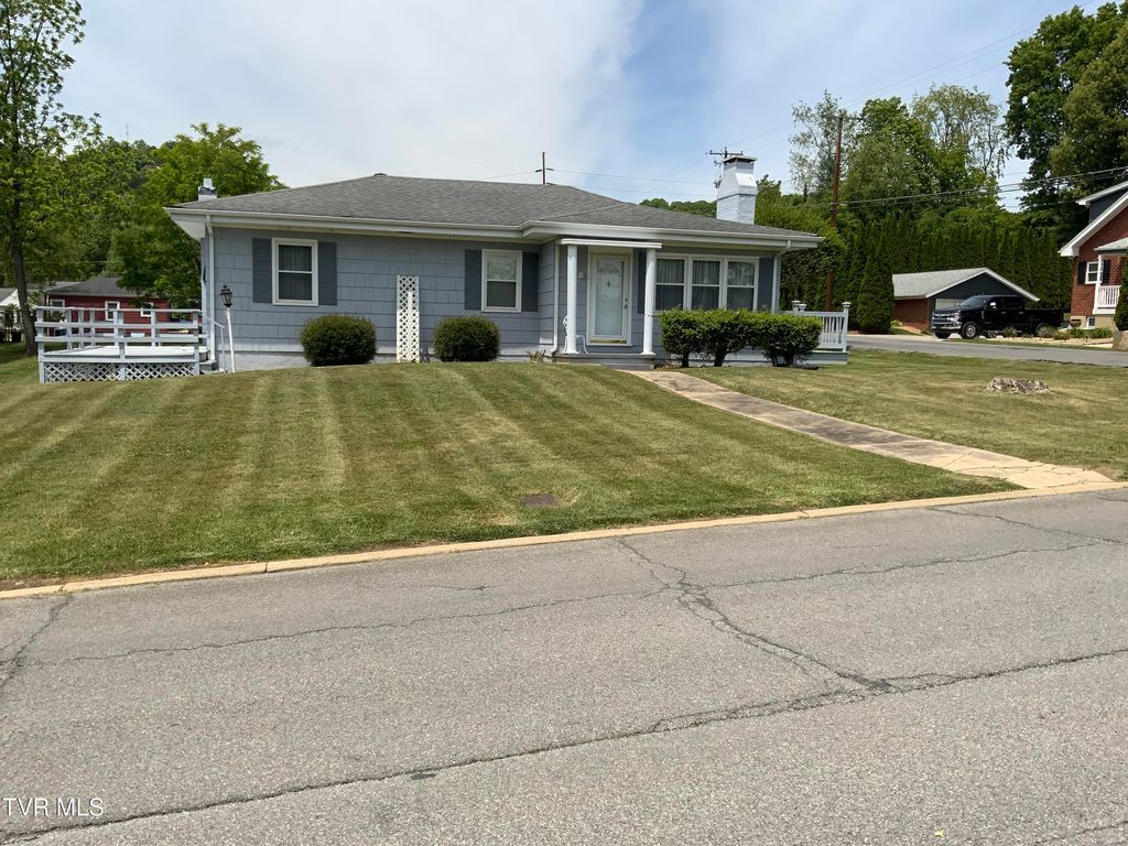 Photo of 1300 Holston Drive, Bristol, TN 37620 (MLS # 9994948)