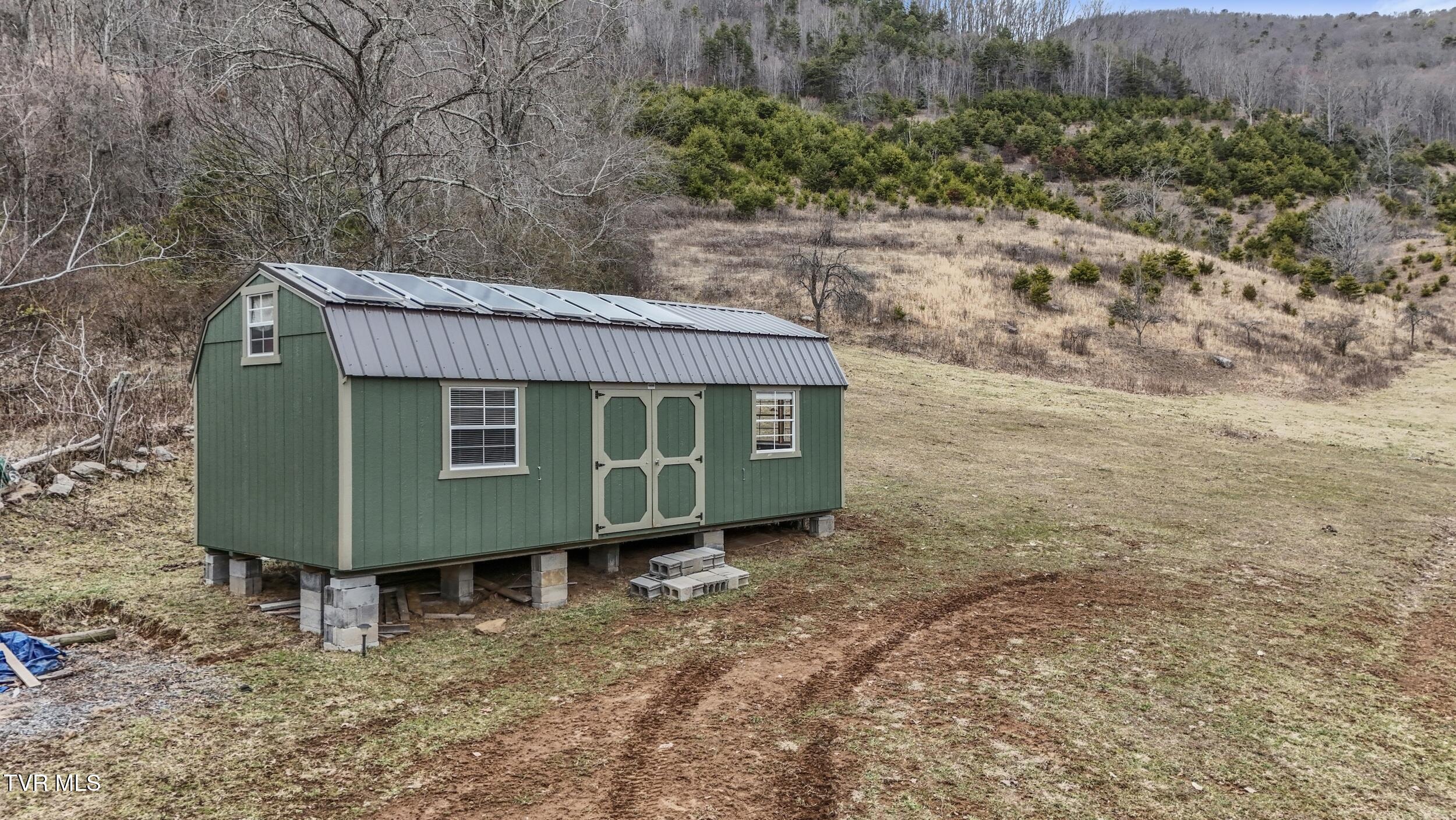 201 Falling Rock Road, Saltville, Virginia image 36