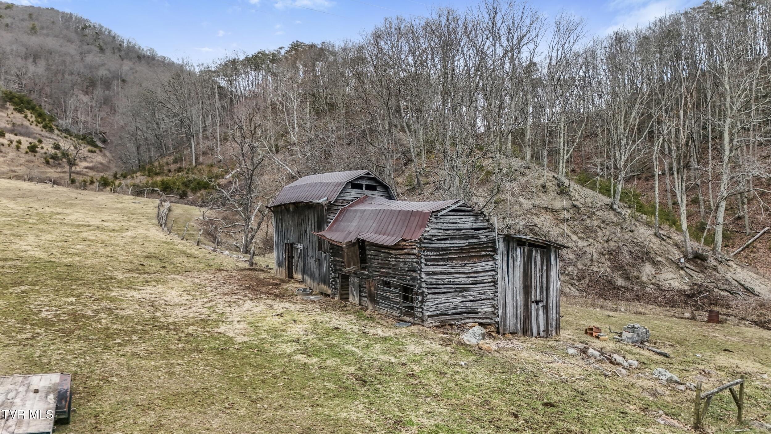 201 Falling Rock Road, Saltville, Virginia image 40