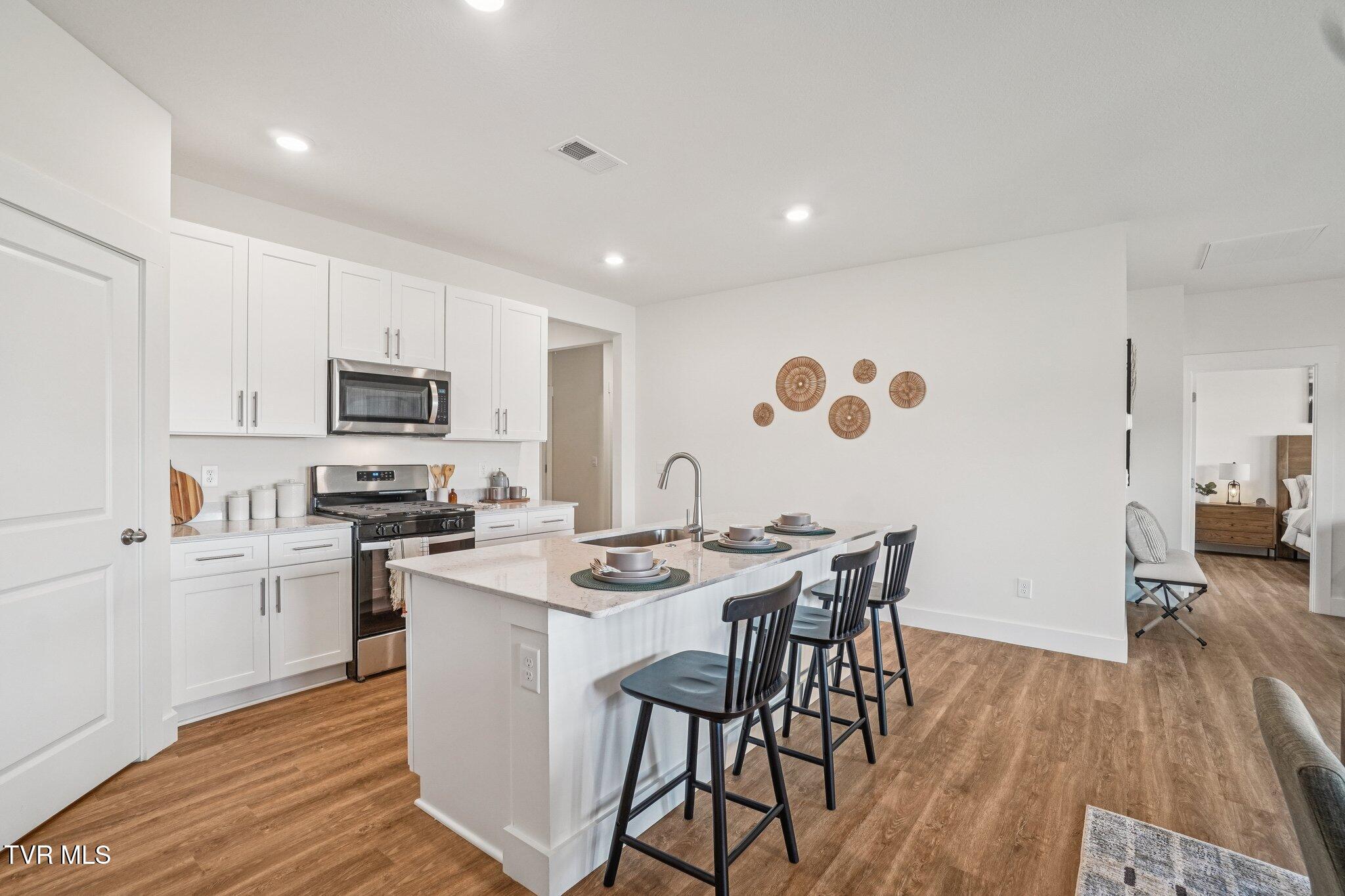 340 Chimney View Loop