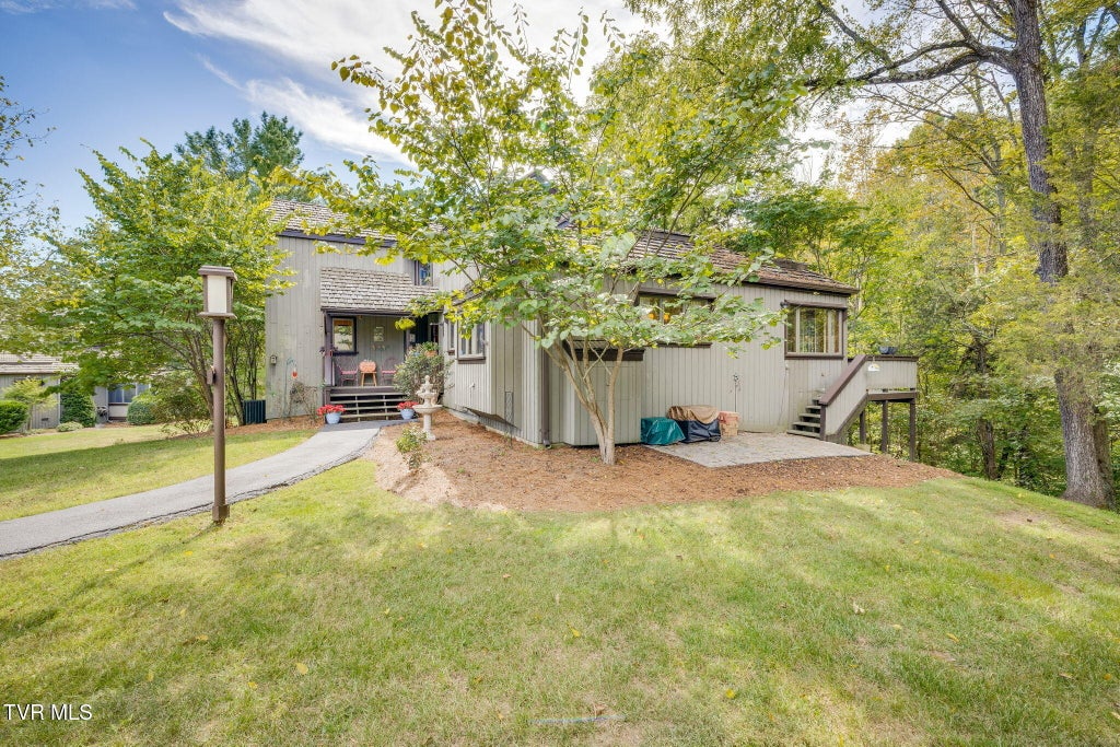 Photo of 137 Columbine Road, Kingsport, TN 37660 (MLS # 10001648)