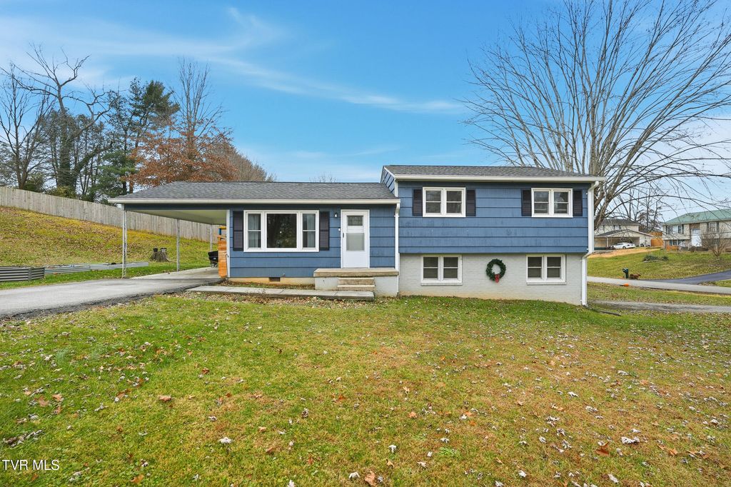 Photo of 119 Dakota Road, Bristol, VA 24201 (MLS # 9989030)