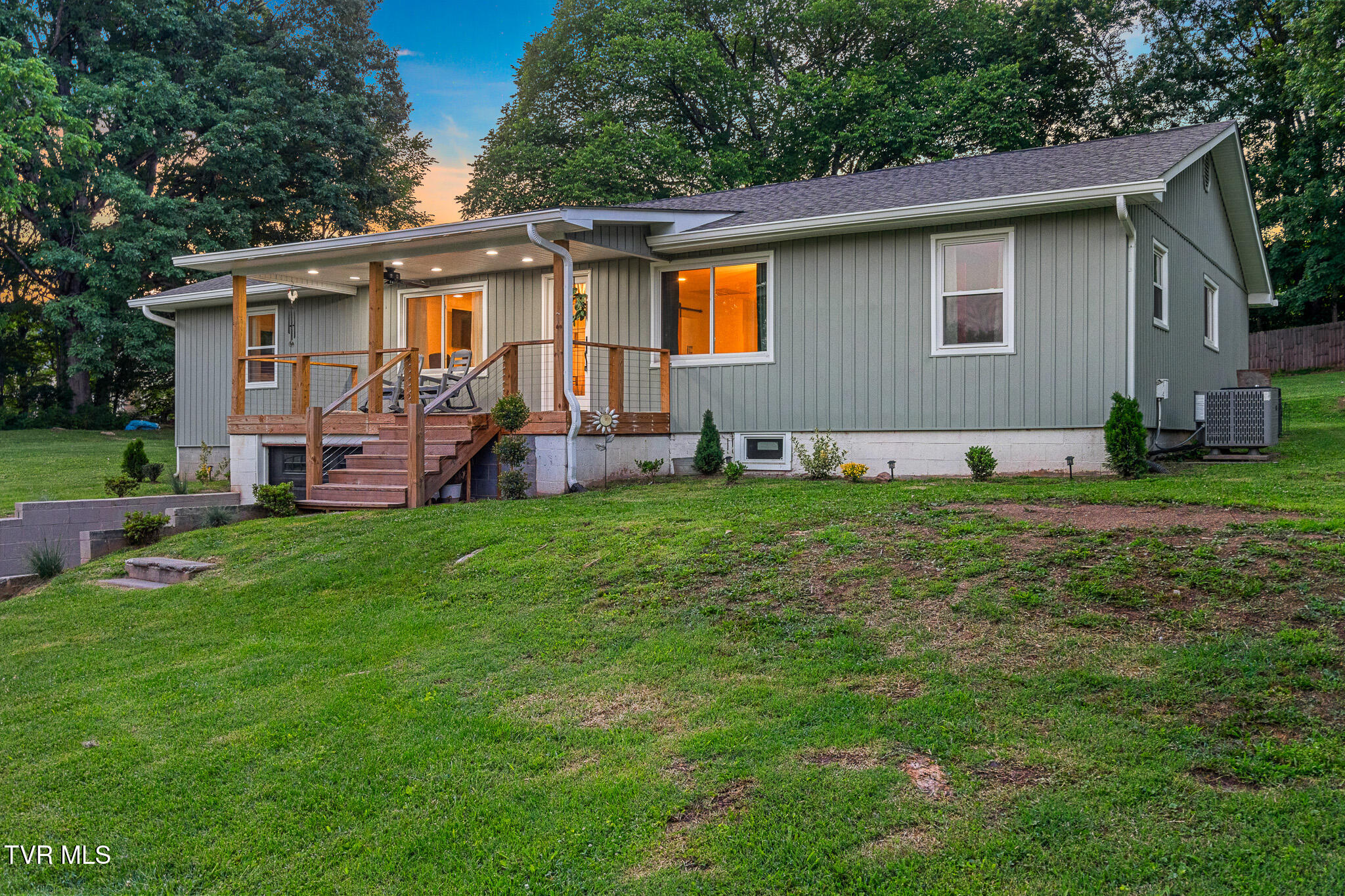 1318 Lakeview Drive, Johnson City, Tennessee image 3