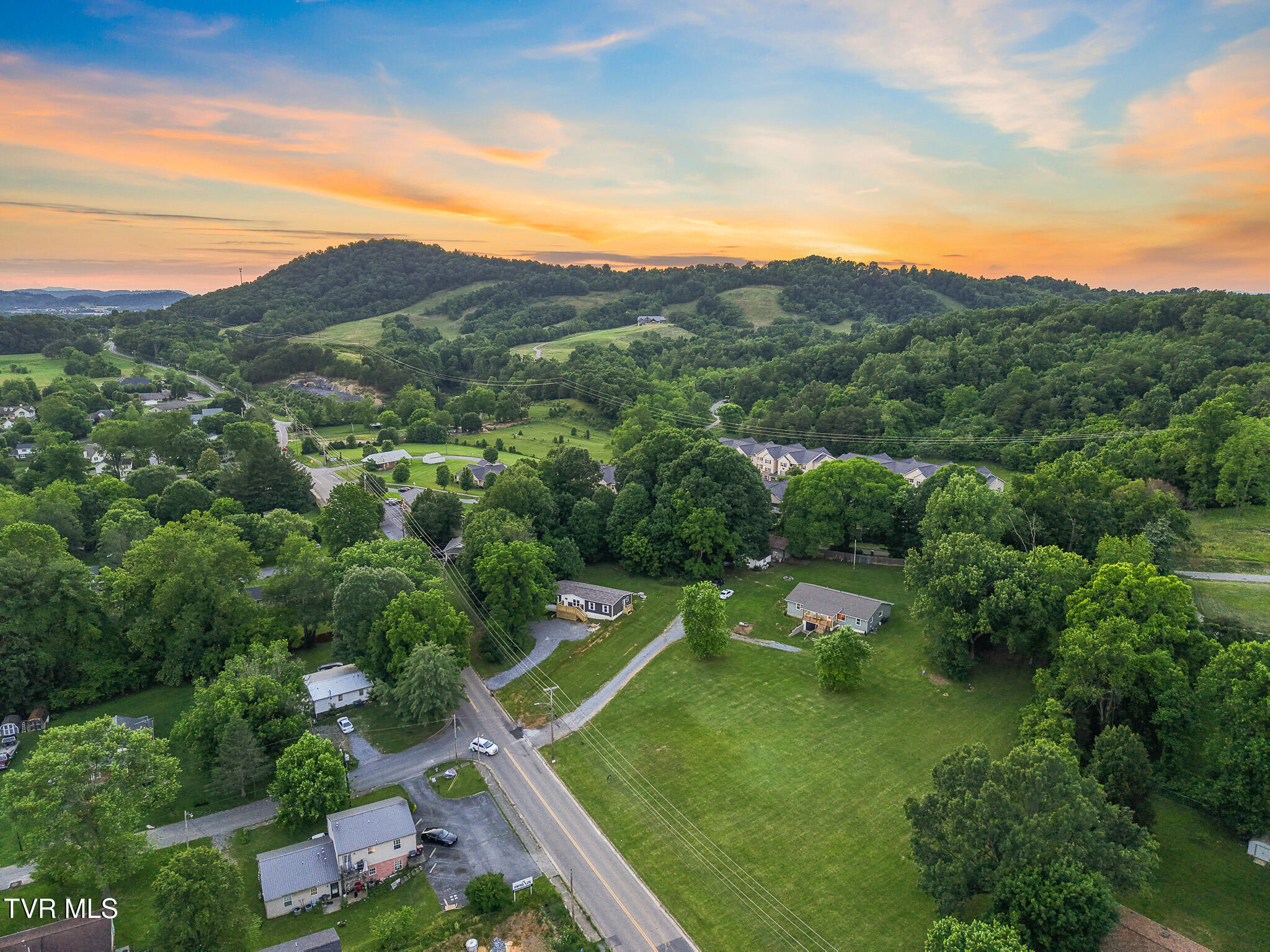 1318 Lakeview Drive, Johnson City, Tennessee image 19