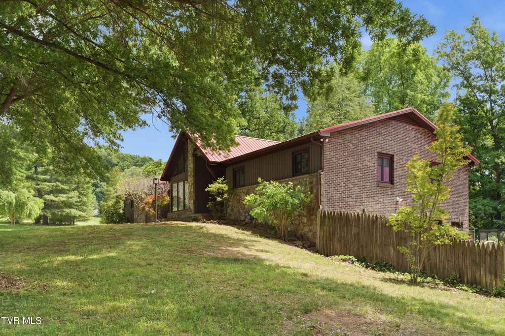 Photo of 205 Spring Valley Road, Unicoi, TN 37692 (MLS # 9995646)