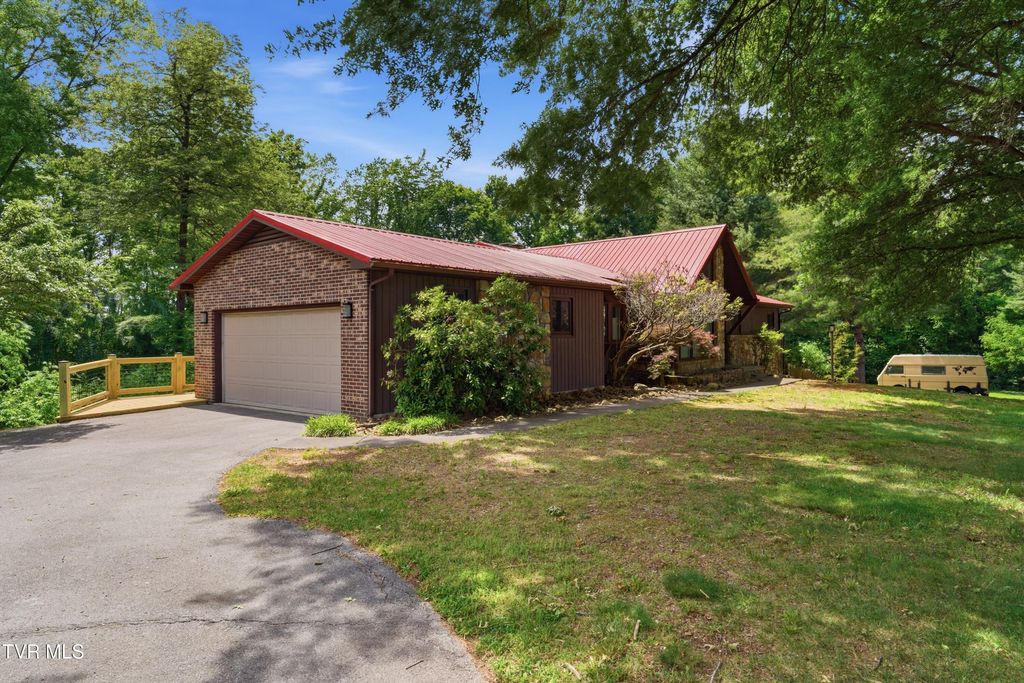 Photo of 205 Spring Valley Road, Unicoi, TN 37692 (MLS # 9995646)