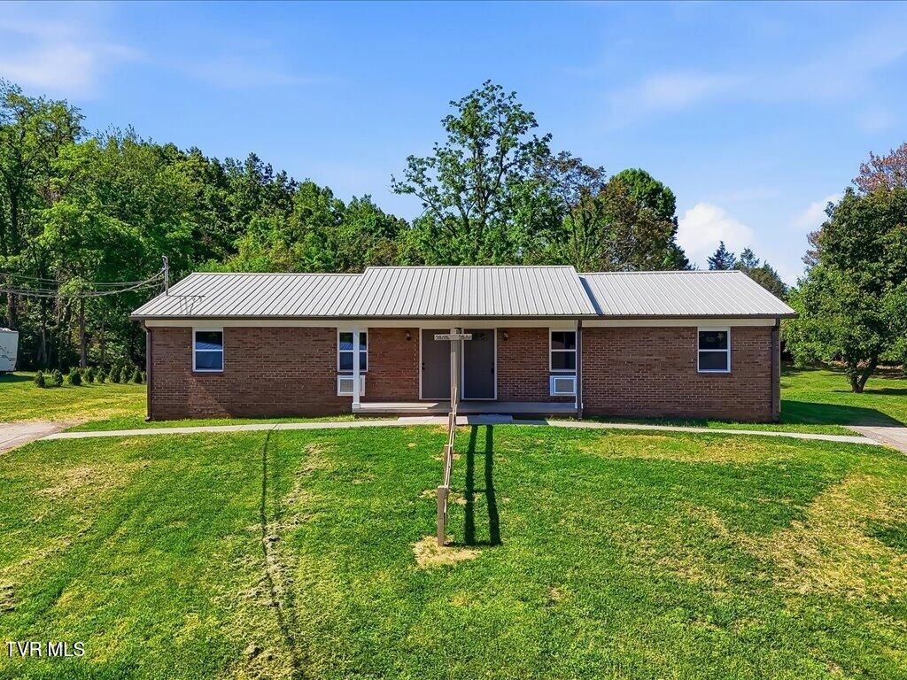 Photo of 2860 Blue Ridge Drive, Morristown, TN 37814 (MLS # 9994581)