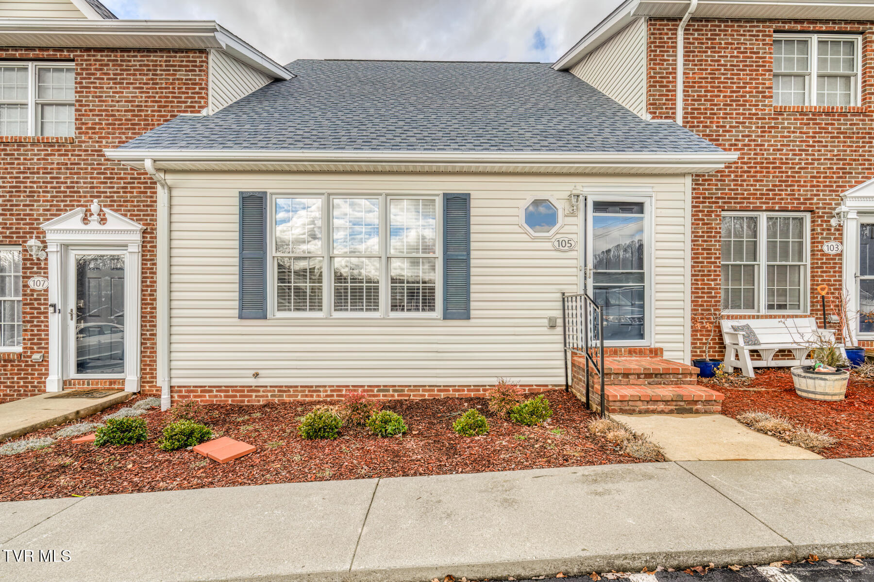105 Rainbow Circle #105, Bristol, Virginia image 2