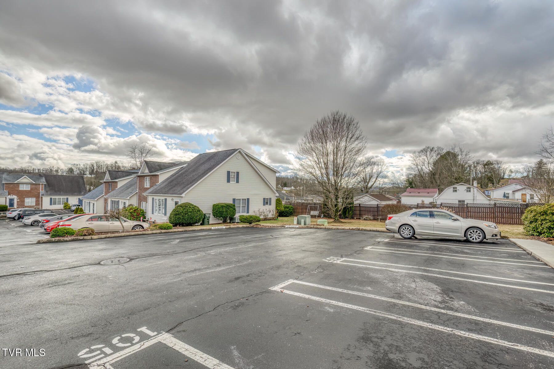 105 Rainbow Circle #105, Bristol, Virginia image 45