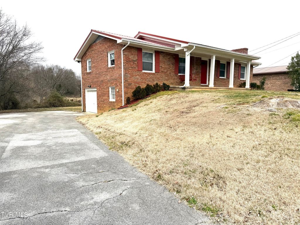 Photo of 290 Pond Springs Road, Kingsport, TN 37664 (MLS # 9993796)