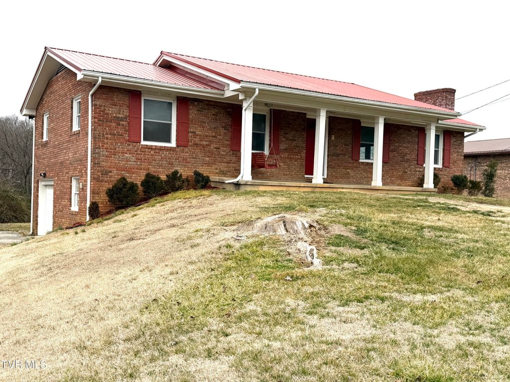 Photo of 290 Pond Springs Road, Kingsport, TN 37664 (MLS # 9993796)