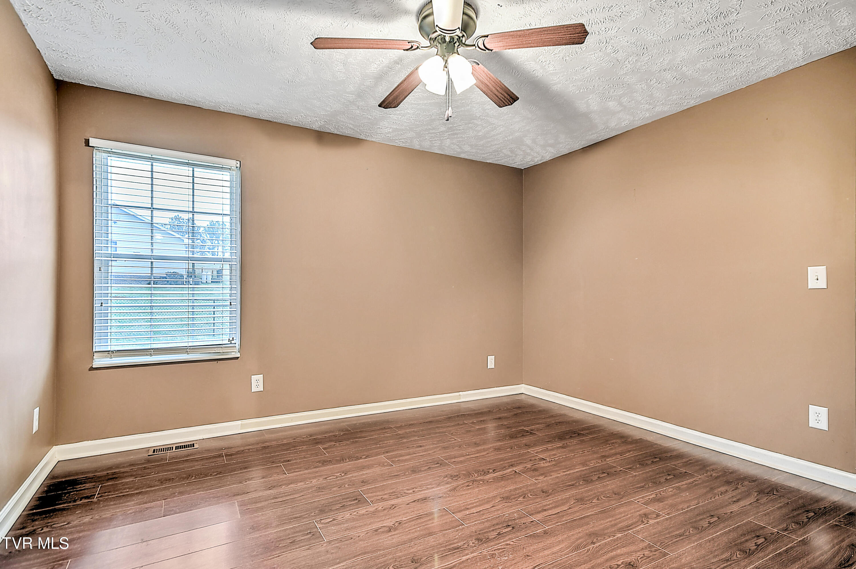 366 Reynolds Road, Elizabethton, Tennessee image 28