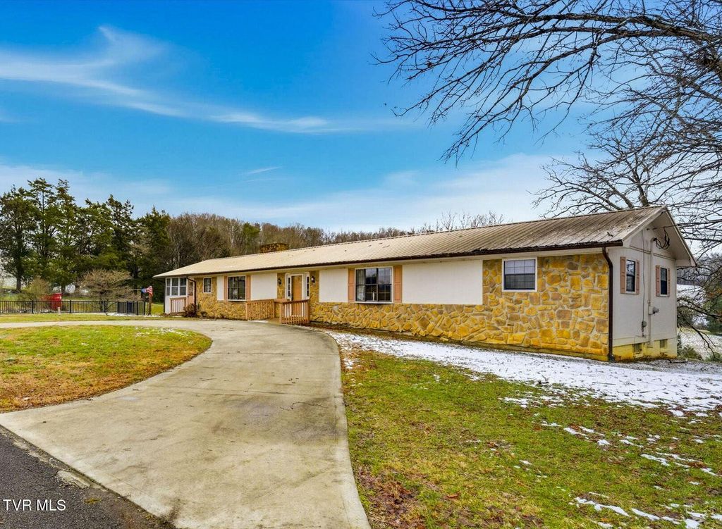 Photo of 1827 Lowery Drive, New Market, TN 37820 (MLS # 9991242)