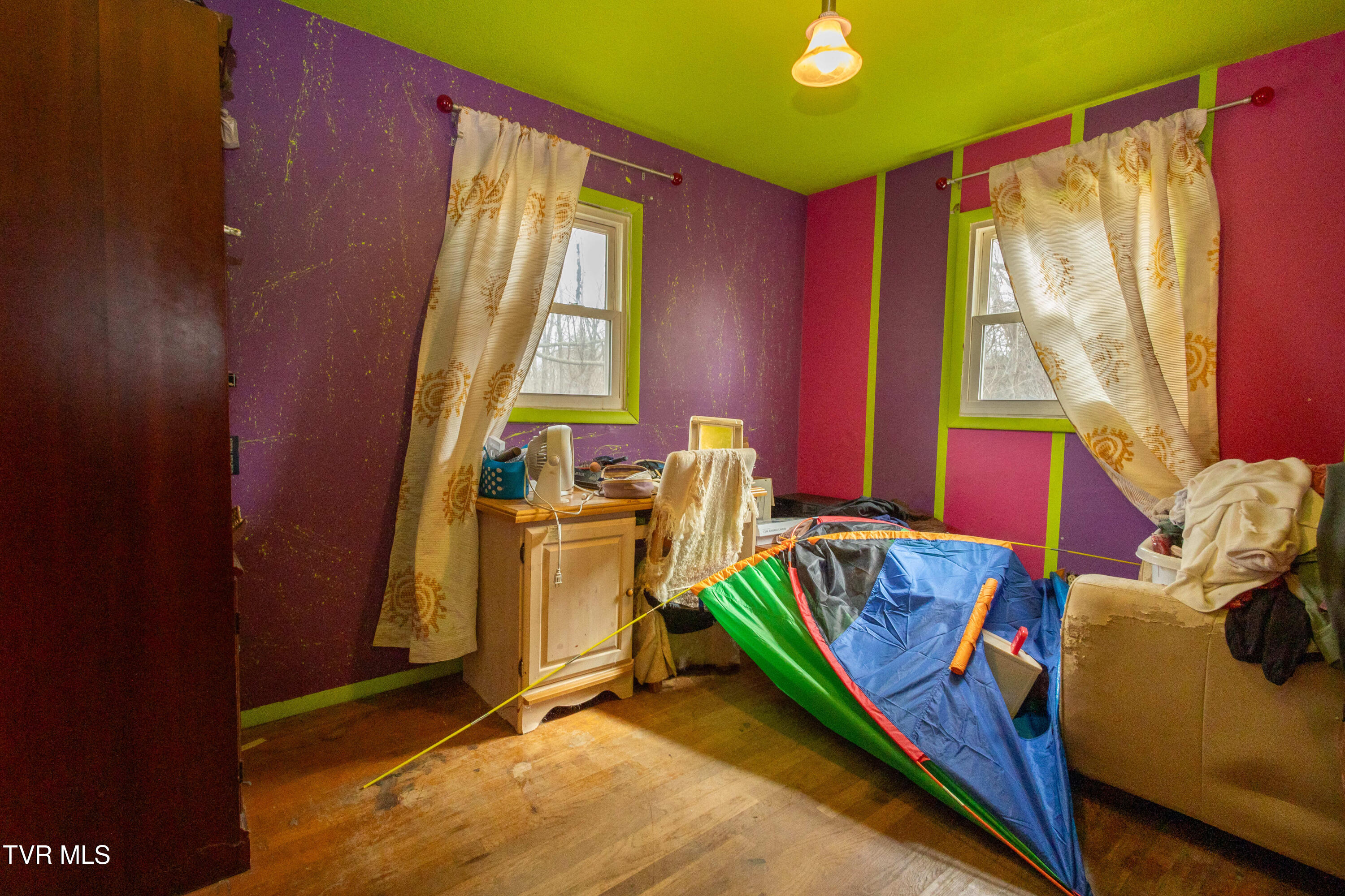240 Lisa Lane, Piney Flats, Tennessee image 4