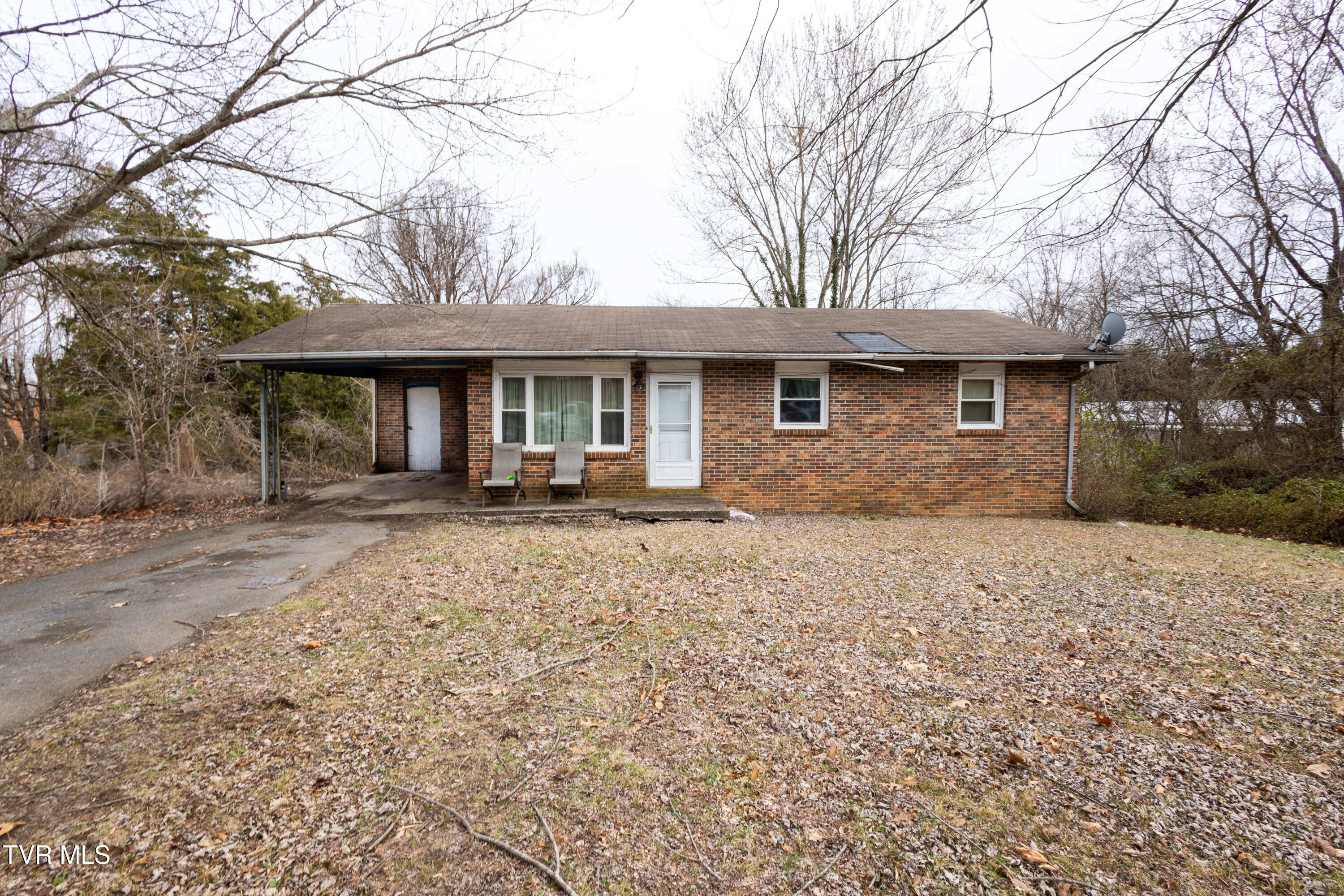 240 Lisa Lane, Piney Flats, Tennessee image 1