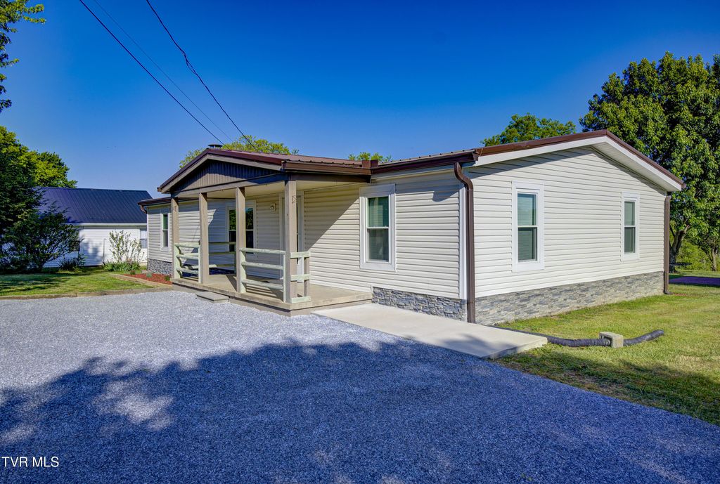 Photo of 475 White Sands Road, Greeneville, TN 37743 (MLS # 9994459)