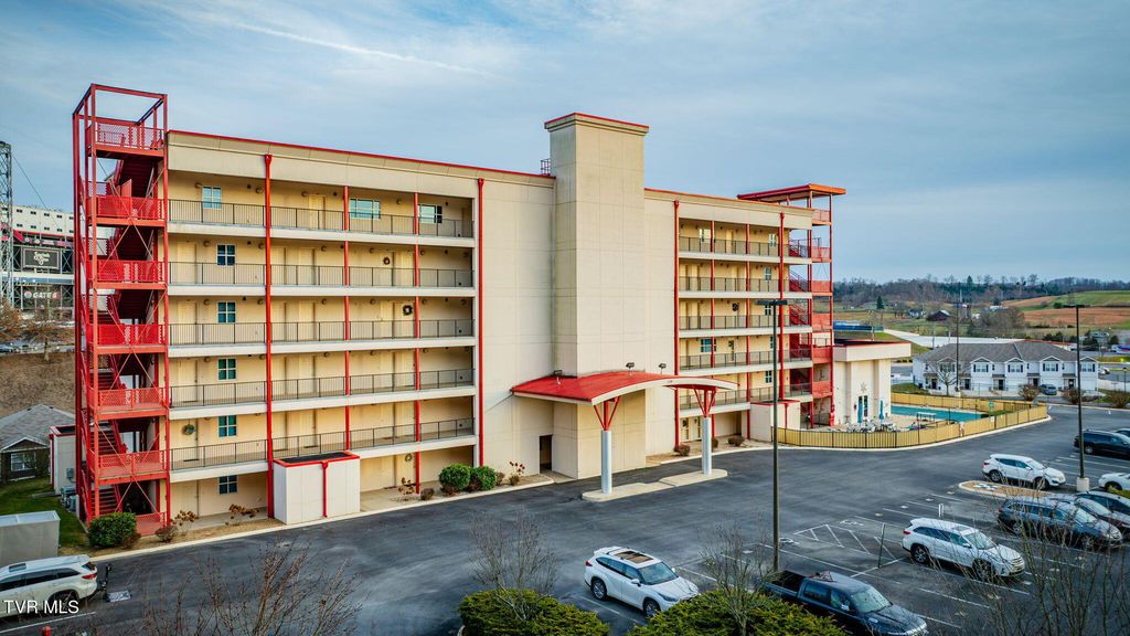 Photo of 120 Raceday Center Drive #604, Bristol, TN 37620 (MLS # 9988501)