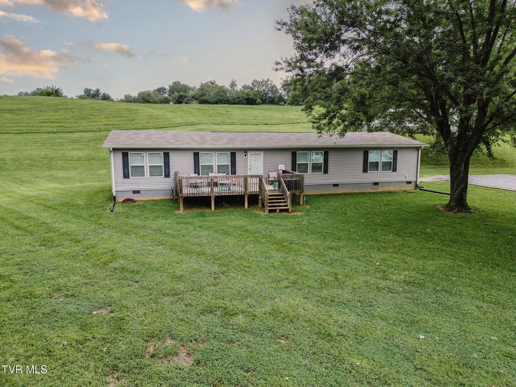 Photo of 90 Darnell Road, Greeneville, TN 37743 (MLS # 9996024)