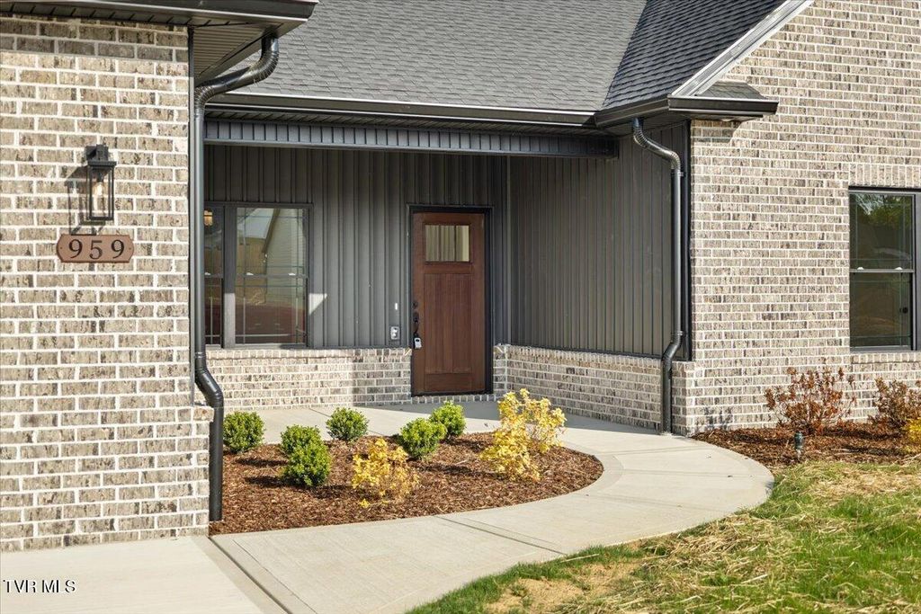 Photo of 959 Cabot Cove, Jonesborough, TN 37659 (MLS # 9994850)