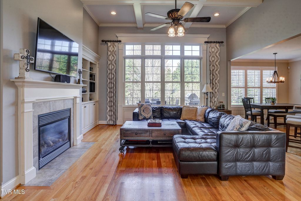 Photo of 1943 Villa Court, Johnson City, TN 37615 (MLS # 9992649)